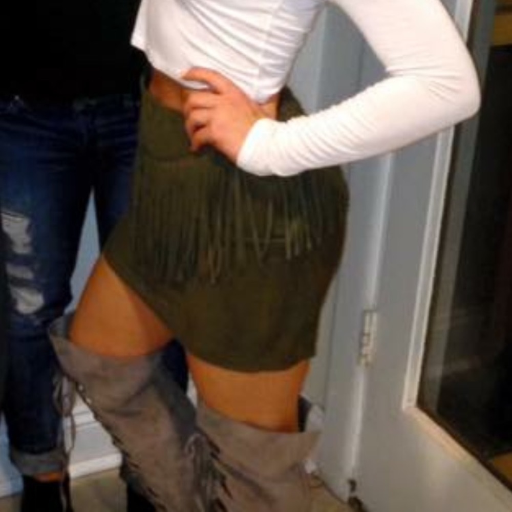 Fringe mini skirt